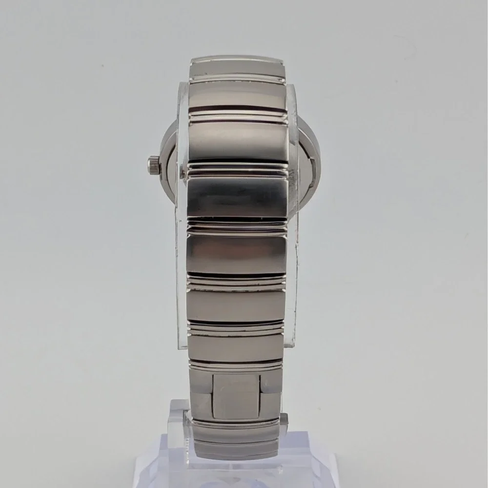 Caravelle by Bulova Diamond Quartz Watch 43R001 MOP Dial Silver Tone 25mm 6.5